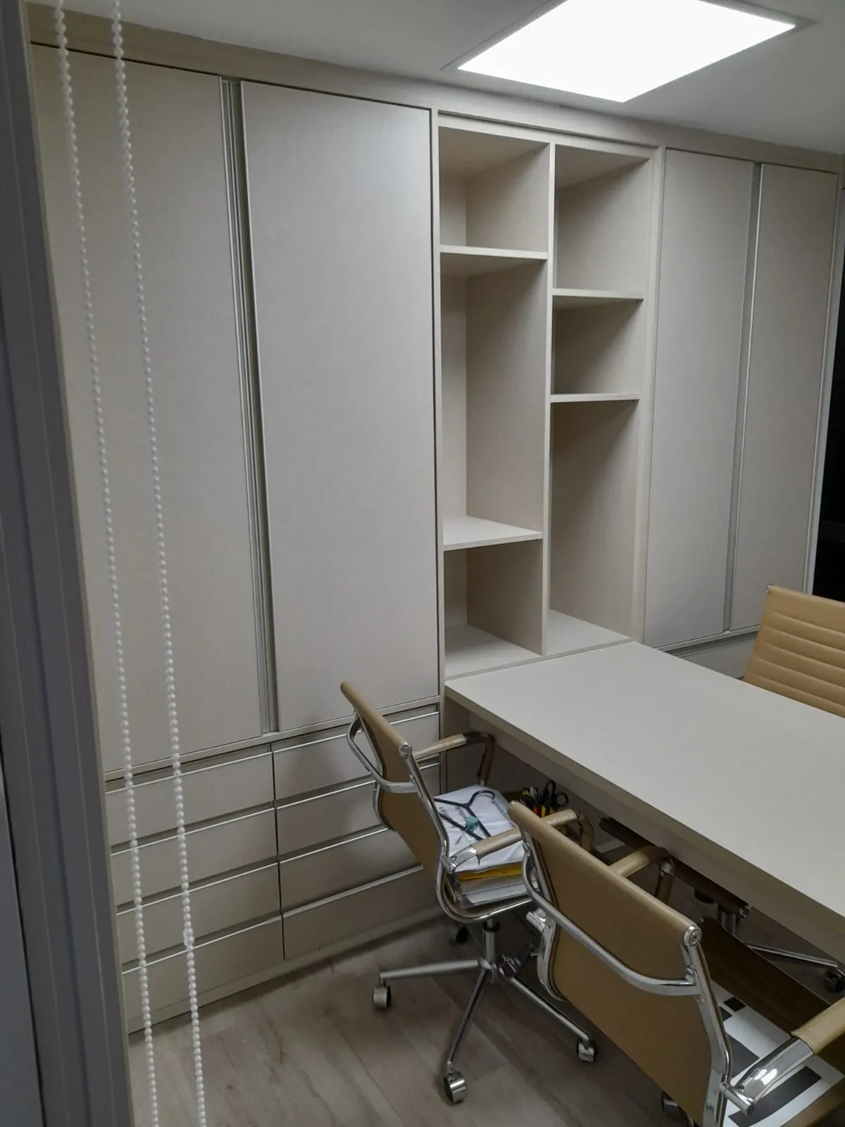 Projeto de Marcenaria Estilo Comercial - Decor & Design